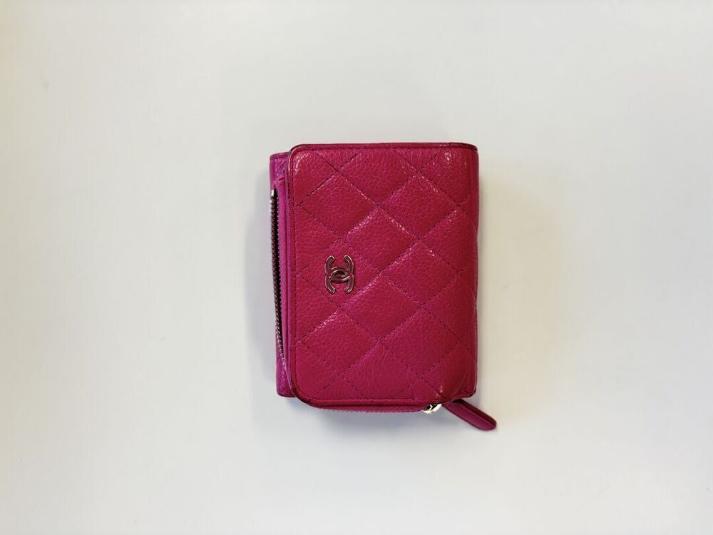Chanel Fuchsia Quilted Caviar CC Zip Compact Wallet